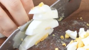 Легкий заливной пирог с капустой на сковороде: нежное тесто, вкусная начинка, всегда удачный!