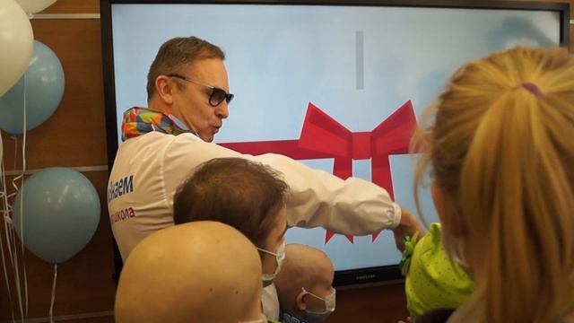 Открытие "Учим знаем" в Пермском детском онкоцентре смотреть онлайн