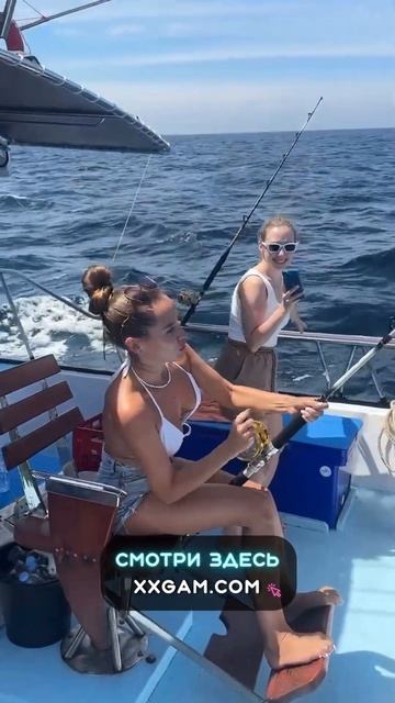 Luxury Girl упустила огромный улов смотреть онлайн