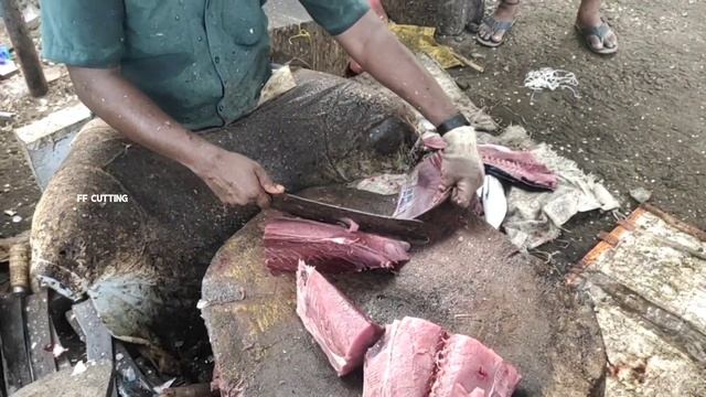 13kg BIG YELLOW FIN TUNA | KNOCKOUT BY KASIMEDU SELVAM | FF CUTTING 🔪🦈 смотреть онлайн