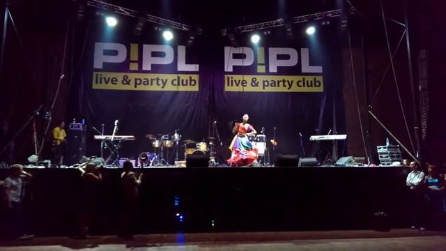 Yeni Molinet на TimbaFest 2013 отрывок