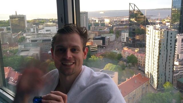 10 Самых Классных Мест Таллинна! 100 Горячих Эстонских Приветов! смотреть онлайн