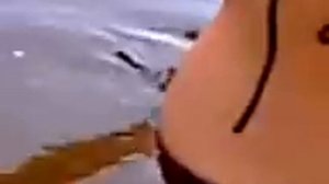 кожа и жопа малолетки на озере