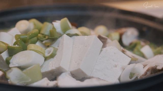 설렘 가득 봄맞이 인테리어 꾸미고 따뜻한 제철음식으로 집밥해먹는 주부일상, 요리와 살림 смотреть онлайн