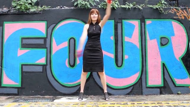 Zee Teo  Janelle Monae - Q.U.E.E.N. Solid disco Remix  Waacking Freestyle