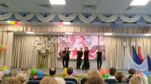 Танцевальный коллектив "Возрождение -Амадеус" -танцевальная композиция "Ни шагу назад"