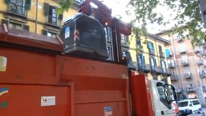Турин. Вывоз мусора