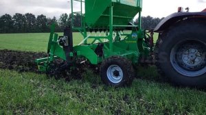 Глубокорыхлитель ＂Труженик＂ Грс-4 с системой внесения гранулированных удобрений