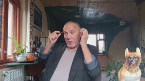 Повыше,  тяжело дыша и свирепо приговаривая "щяс, щяс!", достал из кармана передатчик.
Дух71