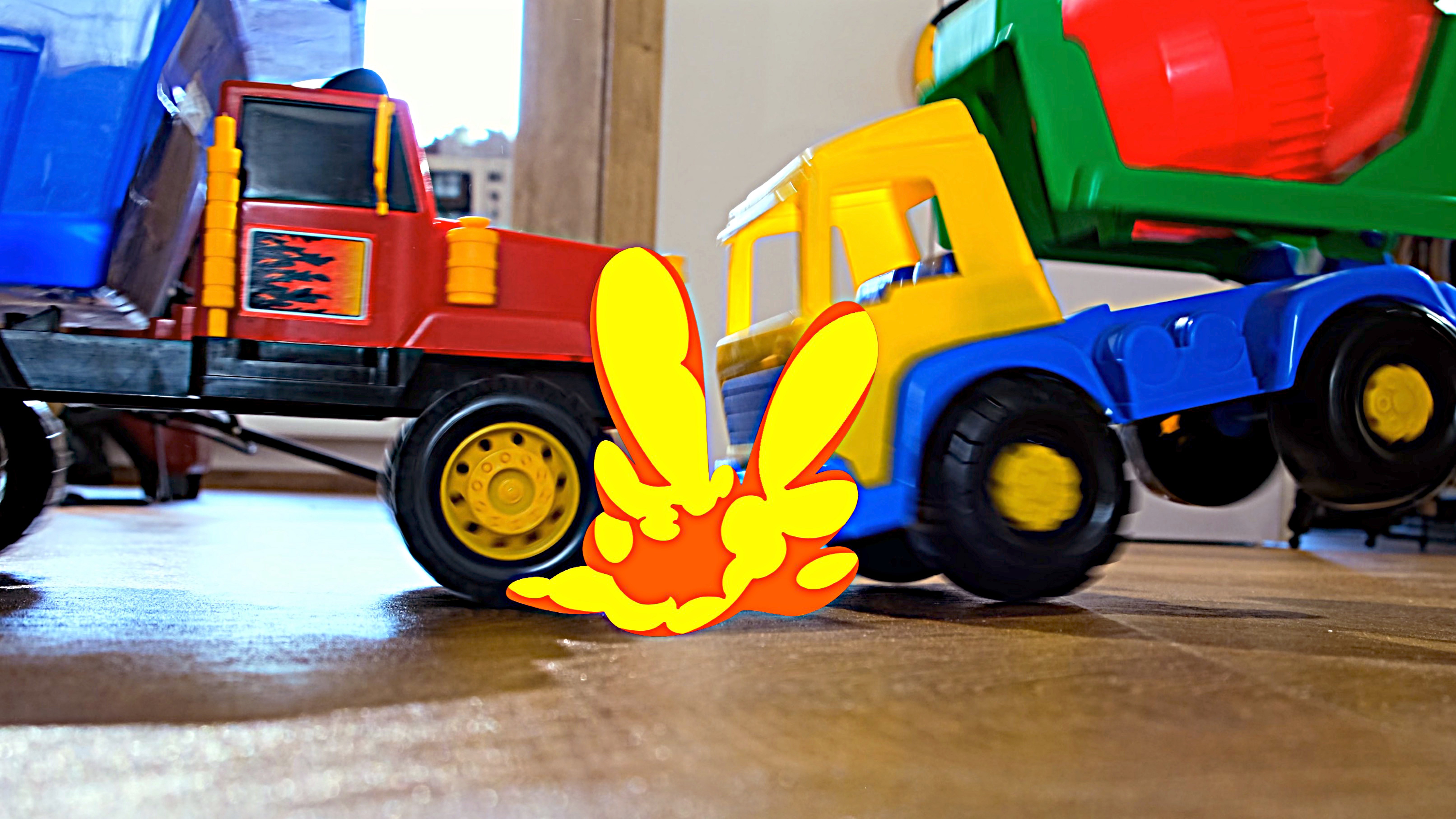 Строительные машинки врезаются друг в друга и переворачиваются смотреть онлайн