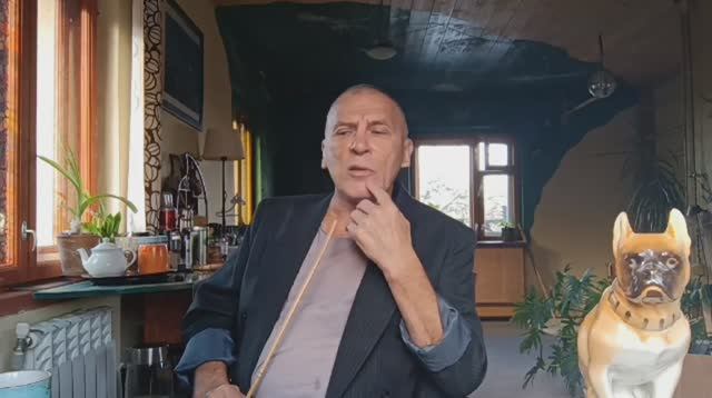 За кого вы меня принимаете? За инопланетянина? За чертовщину? Дух72