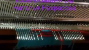 Вязание жаккарда на вязальной машине с нитеводом  Как вязать жаккард