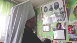 Митрополит Чебоксарский и Чувашский Савватий посетил ветерана ВОВ и возложил цветы к мемориалу