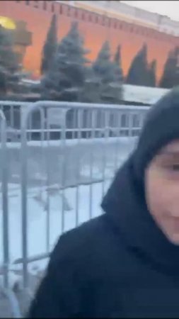 Кто такой Ленин. Поддержать Сбер 2202 2006 1176 5650