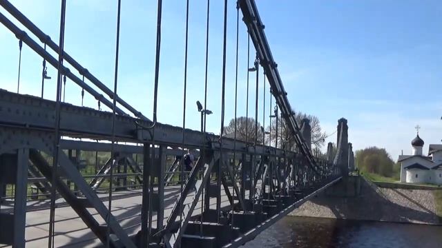 город Остров Цепные мосты,Церкви