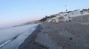 Крым - Малореченское. Ранняя прогулка к морю. Что ловят рыбаки?