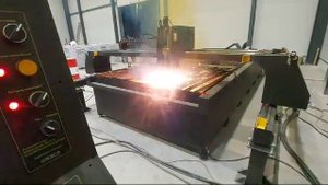 Работа станка плазменной резки ЧПУ, портал 6х2 м