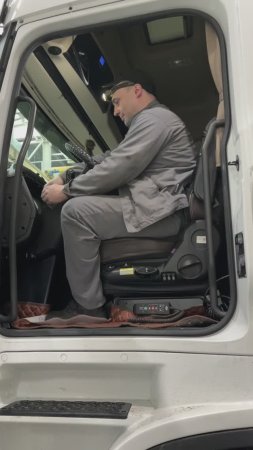 За дверями SINOWAY Truck Service