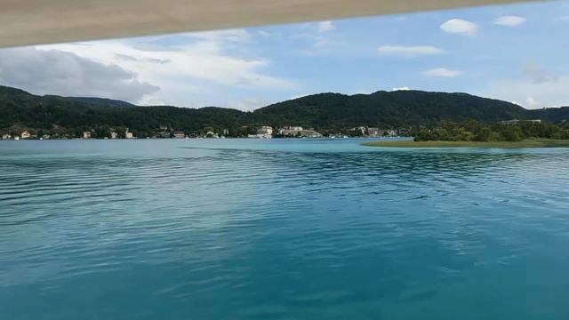 Прогулка на теплоходе по озеру Wörtersee смотреть онлайн