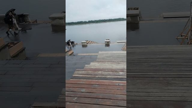 Чкаловская лестница  поражает