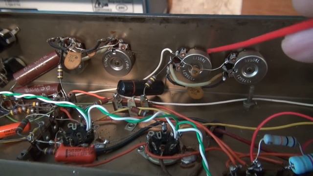 How to trace Fix tube guitar amp noise Hiss Harmony 415 Part 2 D-Lab Tek Tip смотреть онлайн
