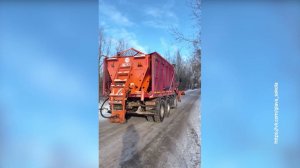 Две комбинированные дорожные машины и автовышку закупила сокольская администрации для уборки улиц