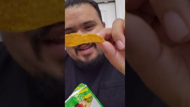 Tostitos Salsa Verde review #Mexican #snacks #snackvideo #snackfoodies #snackreview #productreview смотреть онлайн