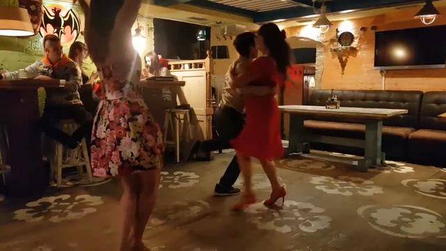 Salsa на трьох (подвійне ведіння) смотреть онлайн