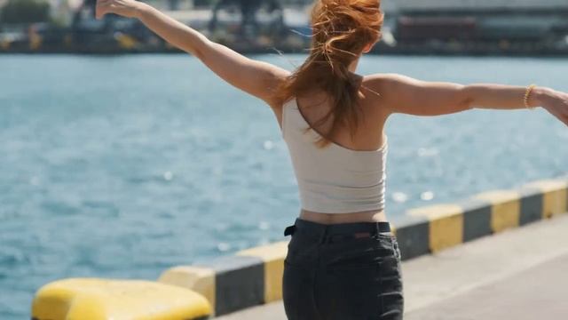 Ольга Зарубина - На теплоходе музыка играет смотреть онлайн