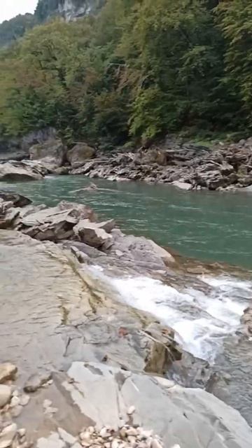 осень в горах 🏞️👽 смотреть онлайн