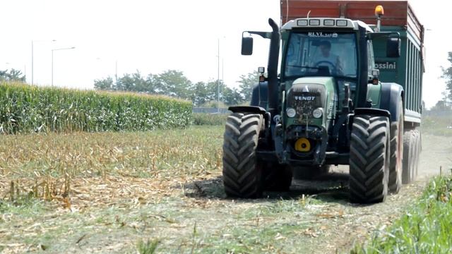 CLAAS JAGUAR 970 Black Edition | INSILATO MAIS 2015 - Agromeccanica ROCCHI смотреть онлайн