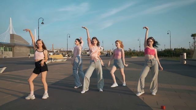 [KPOP IN PUBLIC | ONE TAKE] (G)I-DLE ((여자)아이들) 'Queencard' (dance cover by ETERNIA) смотреть онлайн