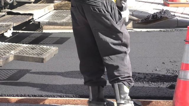 Соль на рану:Как в Японии хороший АСФАЛЬТ кладут.БЫЛЬ с улицы Токио смотреть онлайн