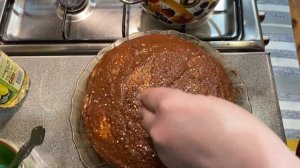 Всё, накрываем на стол! Пора поздравлять папу Колю🎉