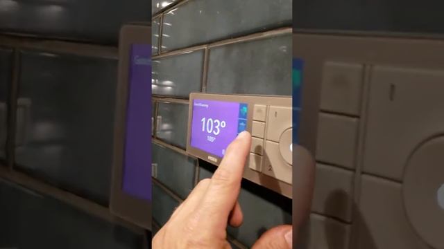 U by Moen shower controlled by Alexa смотреть онлайн