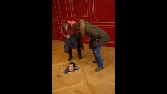 Маурицио Каттелан – биография и жизнь итальянского художника