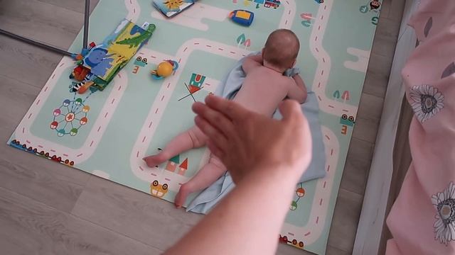 VLOG: Попугай улетел🦜😔 Дёма кушает гречневую кашу🙃 Жара🌞Любимые игрушки Демида❤️Будни в декрете🤱🏼 смотреть онлайн