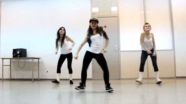 RAGGA DANCEHALL,"WINE SLOW" choreo: Kira Gluhova (january 2013)
