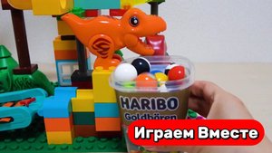 Развивающие видео для детей ! Играем в конструктор с горками и динозаврами !