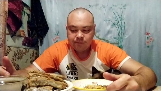 Мукбанг:Рыбка жареная,макароны по флотский, 🥗:#mukbang #youtube #food #food #cooking #egg #2023