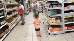 Маша пошла за вкусняшками в макдонольс. КАК Я ХОДИЛА В СУПЕРМАРКЕТ ЗА ПОКУПКАМИ.