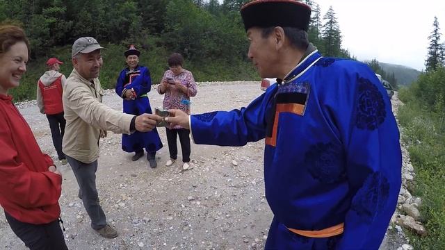 - Научите нас с духами договариваться?! - Давайте канистру! смотреть онлайн