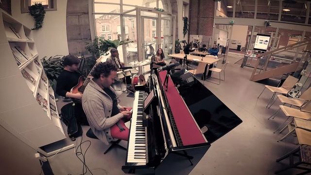 Roberto Haliffi trio - Have you met miss jones - Richard Rodgers смотреть онлайн