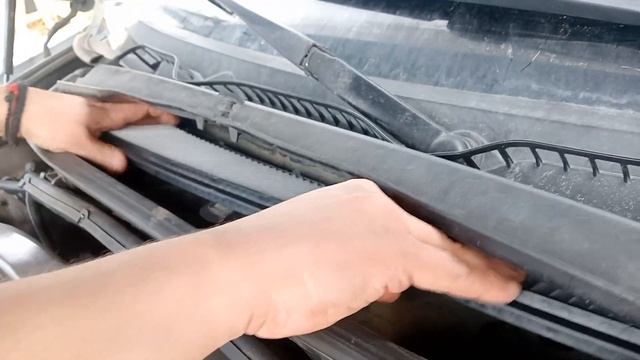 замена салонного фильтра bmw x3 e83 2005г. на NORDFIL CN1026 смотреть онлайн