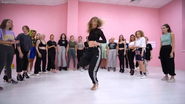 ХВОРОСТОВА ЛИЗА    HIGH HEELS смотреть онлайн