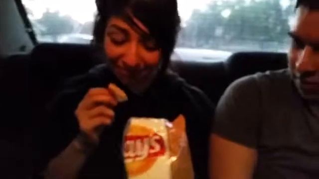 NEW LAYS Taste Test смотреть онлайн