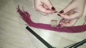 Это просто находка🔥 Из втулки и ниток а так просто и быстро. Шапочки из втулок от туалетной бумаги