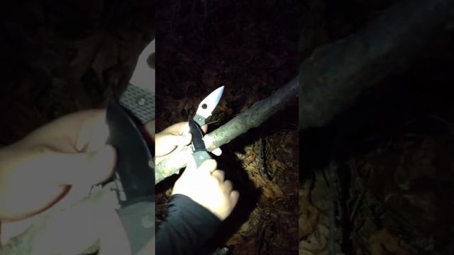 Cold Steel Mini AK47 and Spyderco Chaparral wood shaving смотреть онлайн