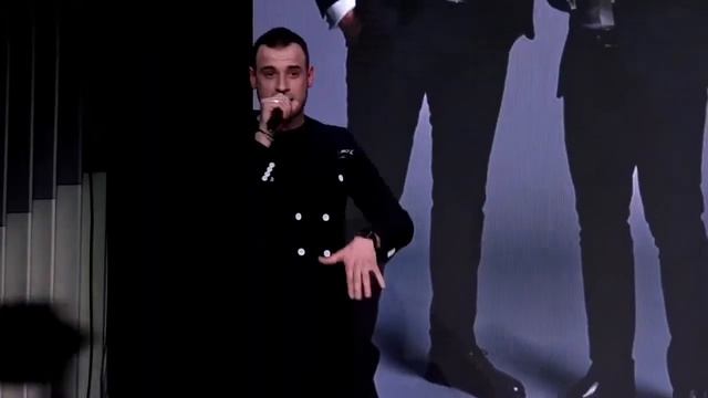 Ведущий Артём Лёсин. БИТ 2019. "2 минуты славы"