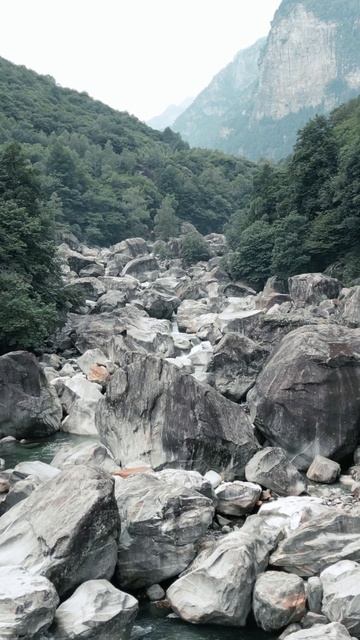 Beautiful Switzerland: The famous Lavertezzo Bridge in the Verzasca Valley #shorts смотреть онлайн